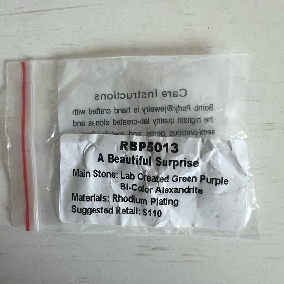 A Beautiful Surprise| Ring Bomb - Picture 4 of 4